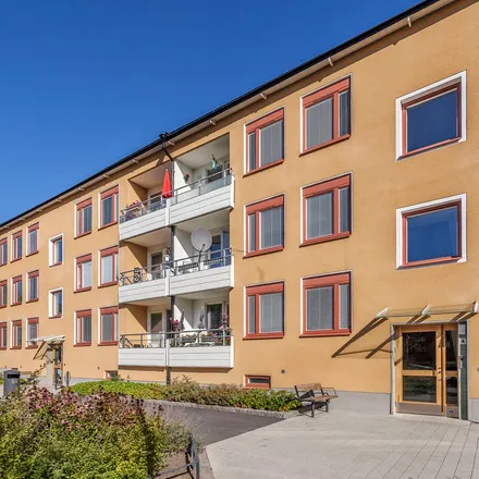 Rent this 2 bed apartment on Åmmebergsgatan 9 in 124 70 Stockholm, Sweden