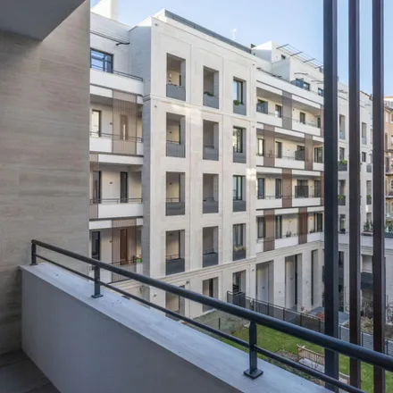 Image 5 - Piazza Carlo Irnerio, 20146 Milan MI, Italy - Apartment for rent