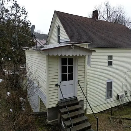 Image 3 - 150 Furnace Street, City of Little Falls, Little Falls, NY 13365, USA - House for sale