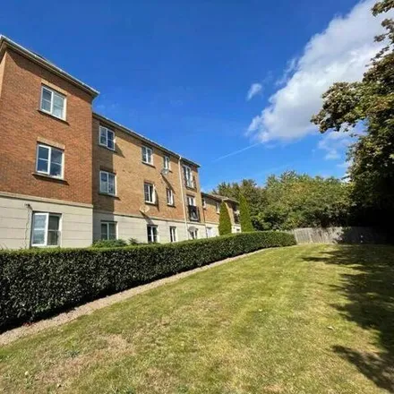 Buy this 1 bed apartment on Windermere Avenue in Purfleet-on-Thames, RM19 1QN