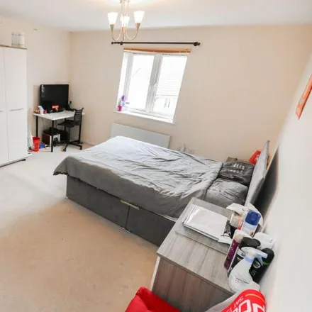Image 4 - Calverly Court, Paladine Way, Coventry, CV3 1BE, United Kingdom - Townhouse for rent