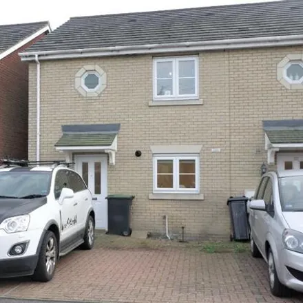 Rent this 3 bed duplex on 24 Takers Lane in Stowmarket, IP14 2AA