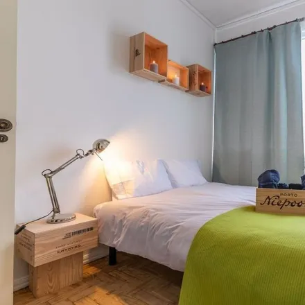 Rent this 5 bed room on Praça Do Junqueiro
