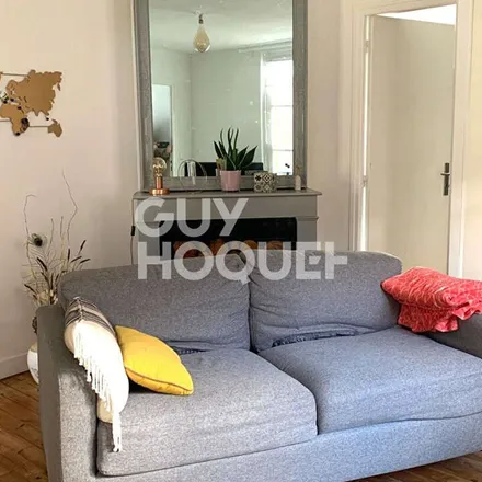 Rent this 2 bed apartment on 6 Rue de Paris in 60200 Compiègne, France