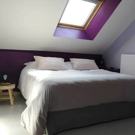 Rent this 3 bed apartment on 35111 La Fresnais
