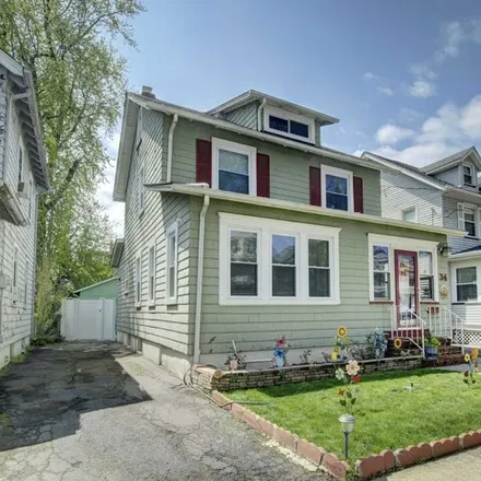 Buy this 3 bed house on 34 Fairbanks Street in Hillside, NJ 07205