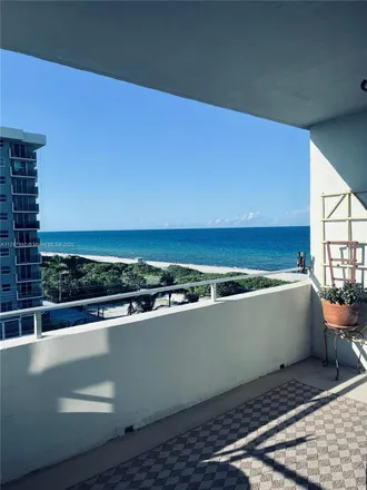 Buy this 1 bed condo on 9225 Collins Avenue in Surfside, FL 33154