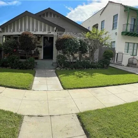 Rent this 2 bed house on John Muir Branch Los Angeles Public Library in West 64th Street, Los Angeles