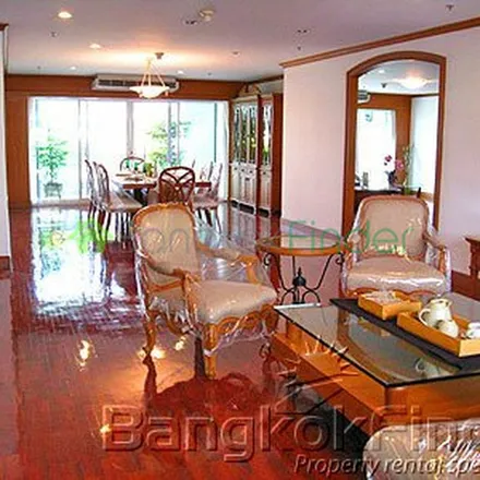 Rent this 4 bed apartment on Soi Charan Sanit Wong 28/7 in Bangkok Noi District, Bangkok 10700