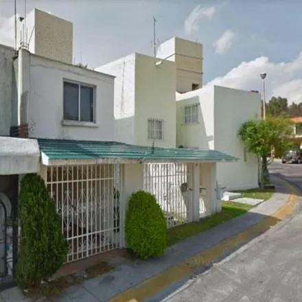 Buy this 4 bed house on Calle Montes Urales in Colonia Lomas Verdes 4ta Sección, 53120 Lomas Verdes