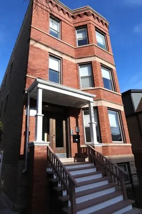 Image 2 - 2320 West Armitage Avenue, Chicago, IL 60647, USA - House for sale