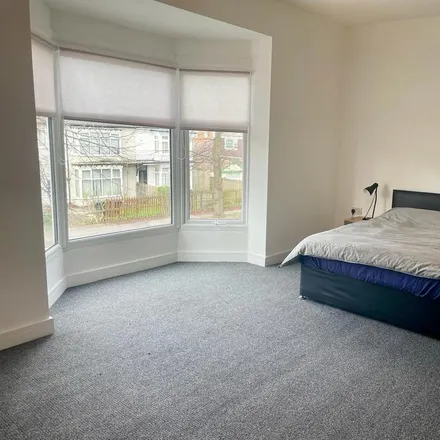 Image 5 - Belle Vue Grove, Middlesbrough, TS4 2PZ, United Kingdom - Room for rent