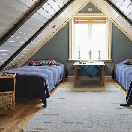 Rent this 3 bed house on 386 33 Färjestaden