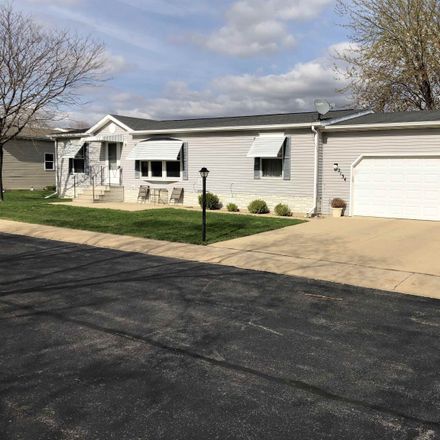 Rent this 3 bed house on Iris Ave in Belvidere, IL