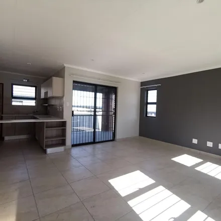 Rent this 3 bed apartment on Leaerskool Doctor Havinga in Andries Pretorius Street, Witpoortjie