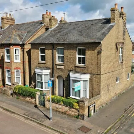Buy this 5 bed house on Avenue Road in St Neots, PE19 1LJ