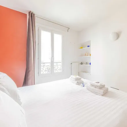 Rent this 2 bed apartment on 26 Rue Véron in 75018 Paris, France