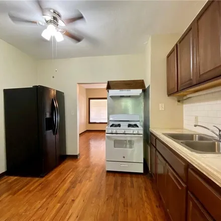 Image 6 - 116 South Krueger Avenue, New Braunfels, TX 78130, USA - Apartment for rent