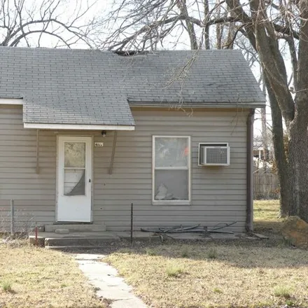 Image 3 - East 4th Street, Eureka, KS 67045, USA - House for sale