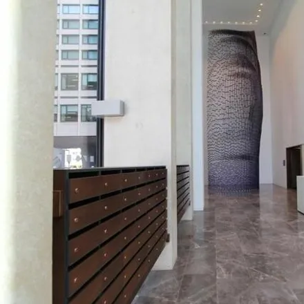 Image 5 - Southbank Tower, Londres, London, Se1 - Room for rent