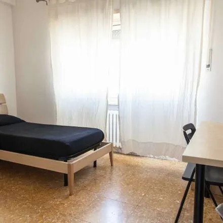 Image 5 - Big Bar, Via Ponzio Cominio, 6, 00175 Rome RM, Italy - Apartment for rent