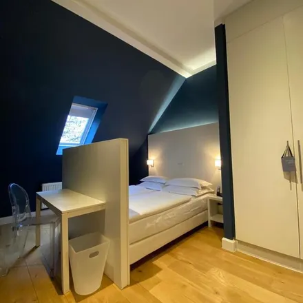 Rent this 2 bed apartment on Deutz-Mülheimer Straße 135 in 51063 Cologne, Germany