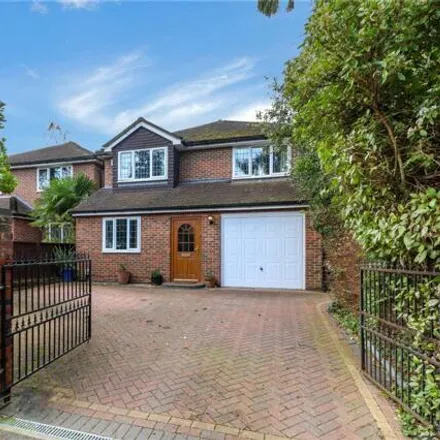 Buy this 4 bed house on Stratford Road in North Watford, WD17 4QH