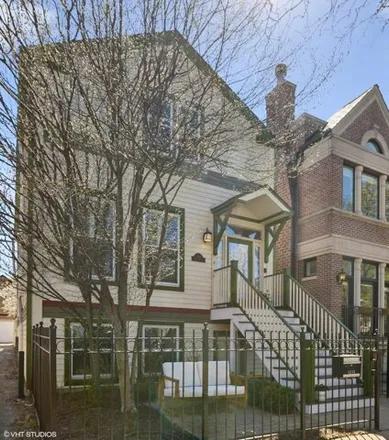 Buy this 4 bed house on 1215 West Nelson Street in Chicago, IL 60657