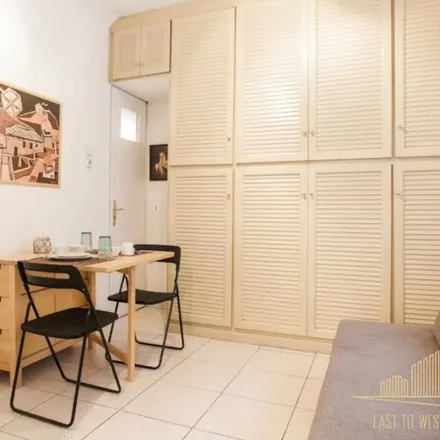 Rent this 1 bed apartment on Kiosky's in Πλατεία Ομονοίας, Athens