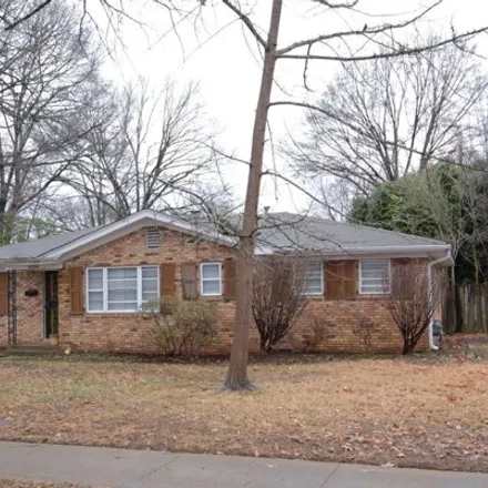 Buy this 4 bed house on 5098 Woodlark Avenue in Memphis, TN 38117