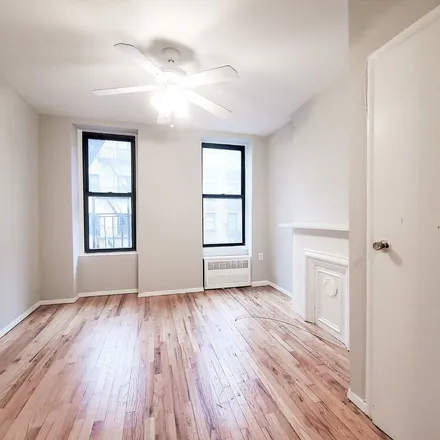Rent this 1 bed apartment on 218 East 29th Street in New York, NY 10016