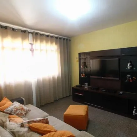 Rent this 3 bed house on Rua Segundo Tenente Gildo Zanin Pistolato 35 in Maia, Guarulhos - SP