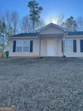 Buy this 2 bed house on 2731 Grandview Drive in Milledgeville, GA 31061