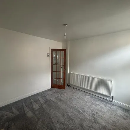 Image 9 - Parliament Street, Sutton-in-Ashfield, NG17 1DB, United Kingdom - Apartment for rent