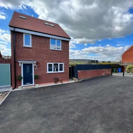 Buy this 3 bed house on Hinksford Gardens in Smestow, DY3 4NX