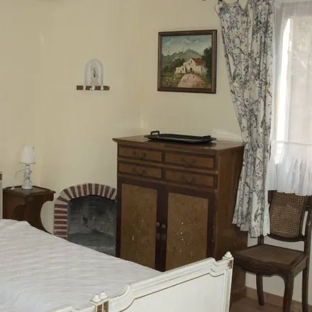 Rent this 2 bed house on Avenue de la Cote d’Azur in 06590 Théoule-sur-Mer, France
