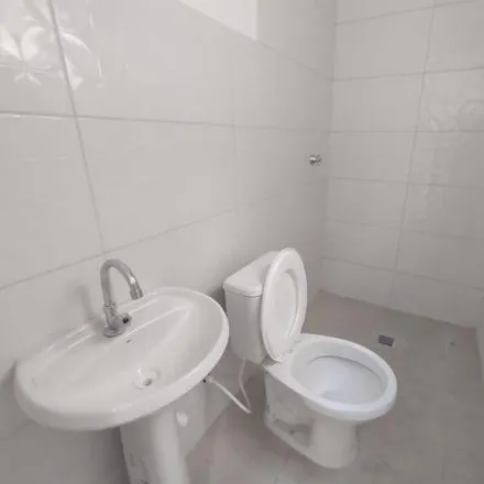 Rent this 1 bed apartment on Avenida do Oratório in Sapopemba, São Paulo - SP