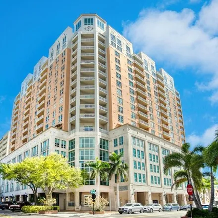 Buy this 2 bed condo on 48 Mira Mar Court in Sarasota, FL 34236