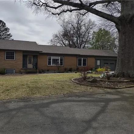 Image 2 - 3032 Beverly Drive, Fort Smith, AR 72901, USA - House for sale