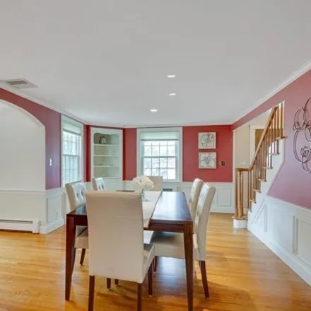 Image 6 - 22 Park Avenue, Wellesley, MA 02181, USA - House for sale