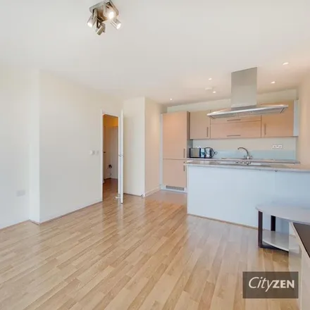 Image 7 - George Hudson Tower, High Street, London, E15 2PP, United Kingdom - House for rent