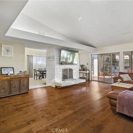 Image 7 - 6501 Ensign Avenue, Los Angeles, CA 91606, USA - House for sale