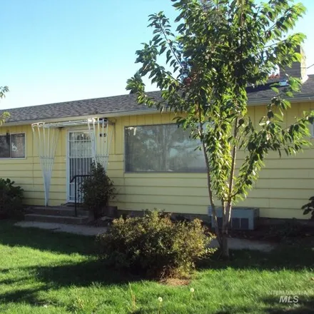 Buy this 4 bed house on 1384 Burrell Avenue in Lewiston, ID 83501