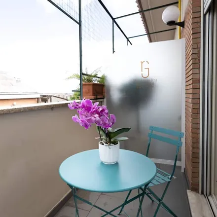 Rent this studio house on Viale Di Vigna Pia 40