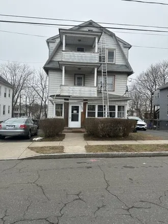 Rent this 2 bed apartment on 660 High Street in Middletown, CT 06457