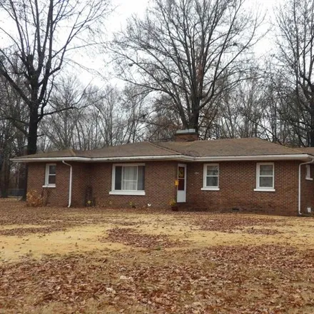 Buy this 3 bed house on South McLeansboro Street in Benton, IL 62812