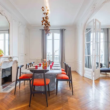 Rent this 4 bed apartment on 61 Avenue Charles de Gaulle in 92200 Neuilly-sur-Seine, France