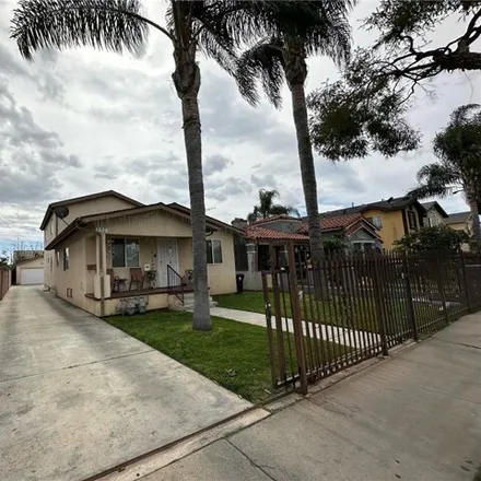 Buy this 6 bed house on 414 East 68th Street in Los Angeles, CA 90003
