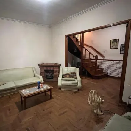 Rent this 4 bed house on Tomás Taylor 1109 in Adrogué, Argentina