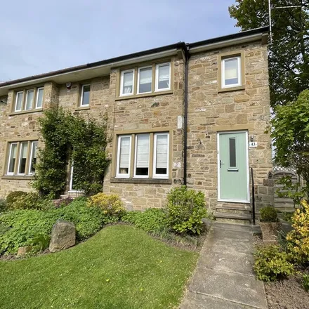 Rent this 3 bed duplex on Harlow Manor Park in Harrogate, HG2 0HH